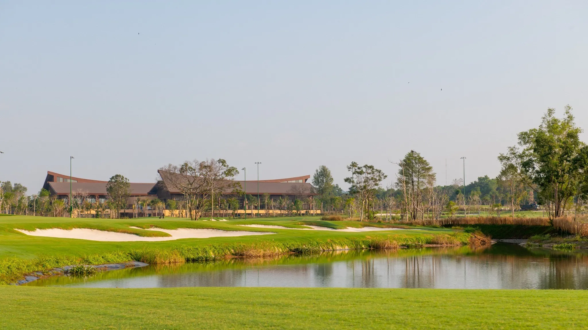 1 Clubhouse Vung Bau