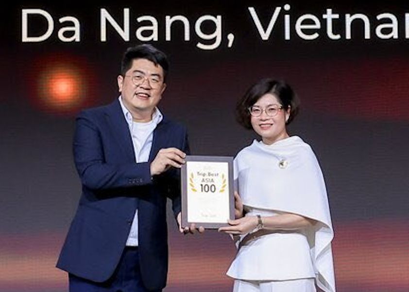 Unveiling the “emerald gem” that’s got travelers buzzing!